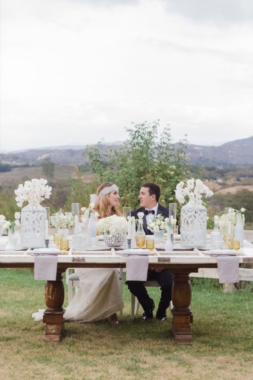 white-silver-and-gold-wedding-ideas