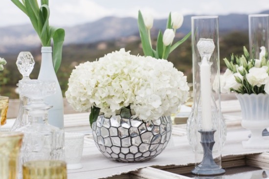 white-silver-and-gold-wedding-ideas