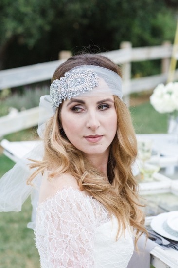 white-silver-and-gold-wedding-ideas
