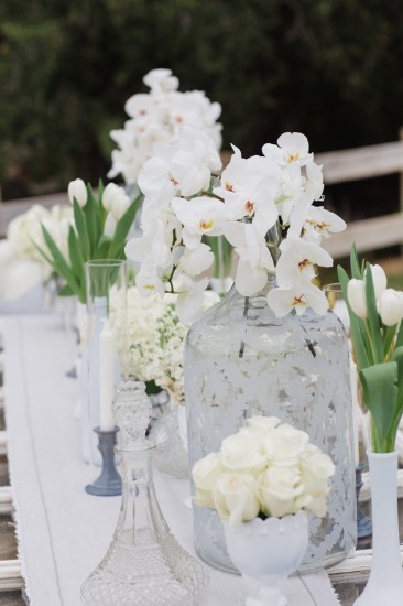 white-silver-and-gold-wedding-ideas