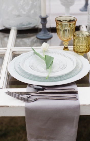white-silver-and-gold-wedding-ideas