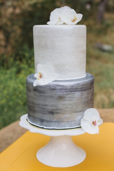 white-silver-and-gold-wedding-ideas