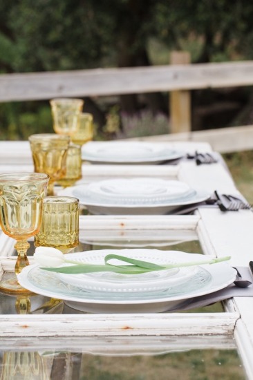 white-silver-and-gold-wedding-ideas
