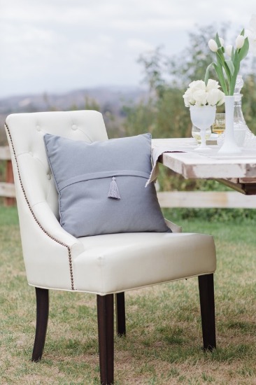 white-silver-and-gold-wedding-ideas