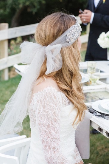 white-silver-and-gold-wedding-ideas