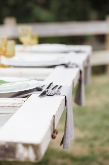 white-silver-and-gold-wedding-ideas