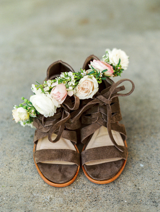 wedding shoes by Frye @weddingchicks