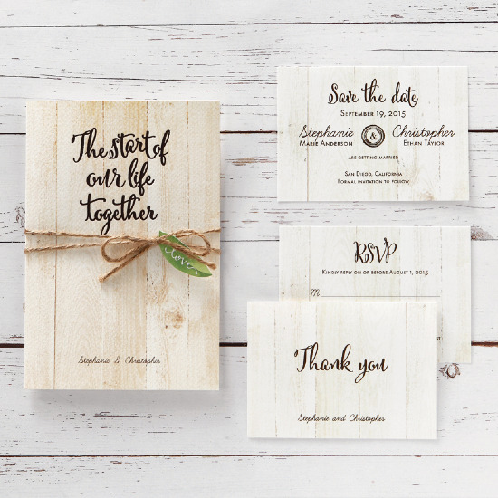 Organically inspired wedding invitations from B Wedding Invitations @weddingchicks