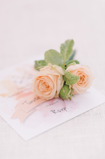 blossoming-romance-in-northern-italy