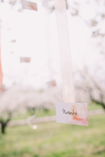 blossoming-romance-in-northern-italy