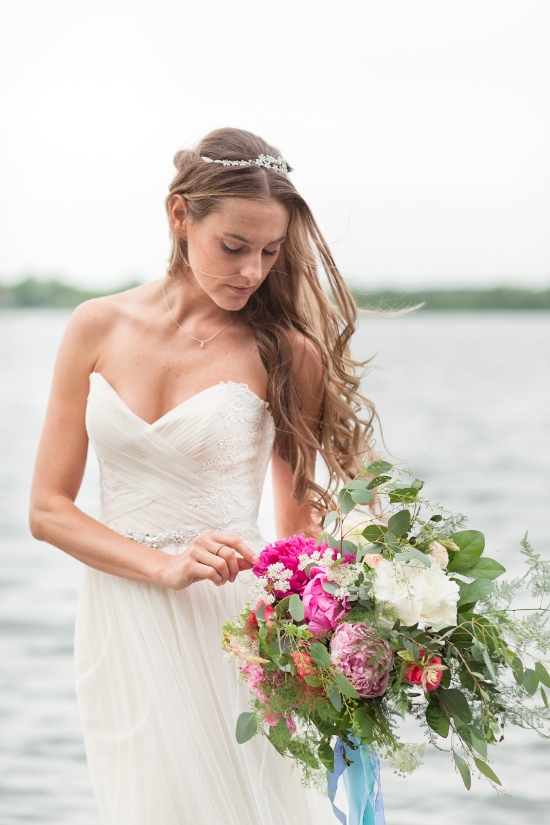 cottage-on-the-lake-wedding-ideas