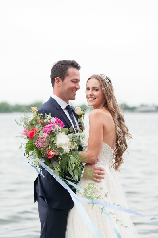 cottage-on-the-lake-wedding-ideas