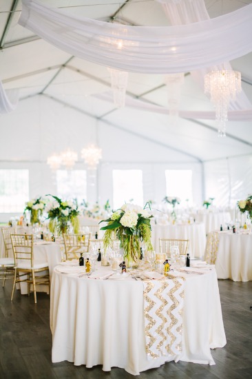 elegant-gold-and-black-wedding