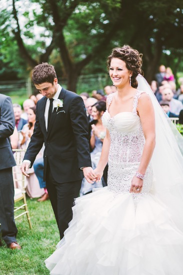 elegant-gold-and-black-wedding