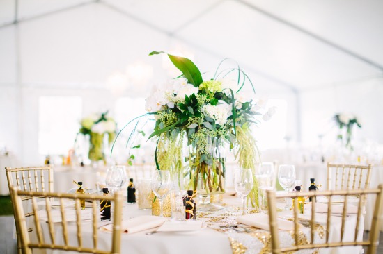 elegant-gold-and-black-wedding
