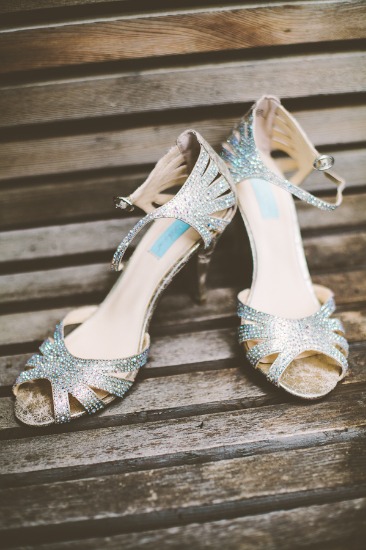 elegant-gold-and-black-wedding
