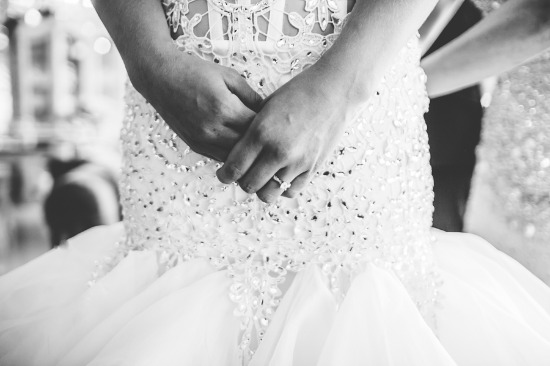 elegant-gold-and-black-wedding