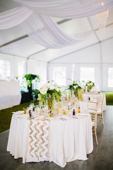 elegant-gold-and-black-wedding