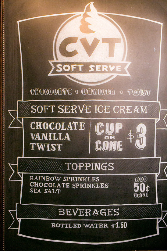 ice cream bar sign @weddingchicks