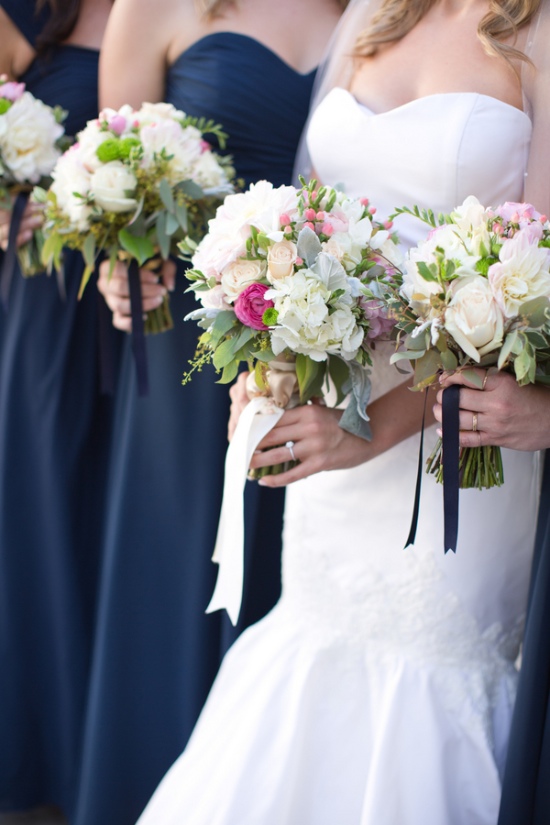 gold-and-navy-wedding