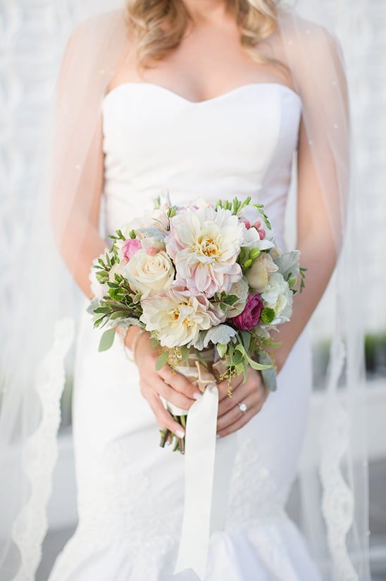 Bridal bouquet @weddingchicks