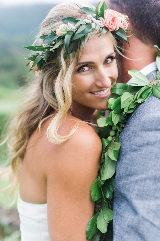 Jenna Leigh Photography offers timeless, creative, and romantic wedding and couple photography in the Hawaiian islands and worldwide @weddingchicks