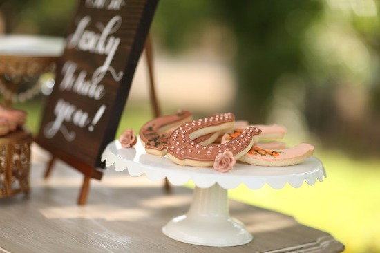lucky-in-love-wedding-inspiration