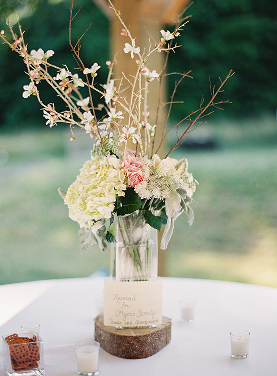 tall floral centerpiece @weddingchicks