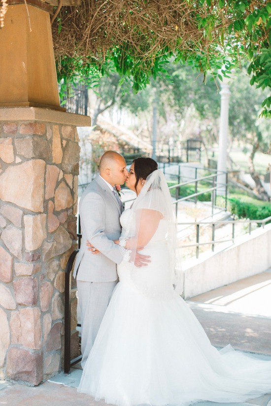 peach-and-pink-wedding