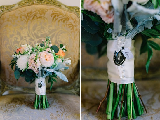 keyhole bouquet charm @weddingchicks