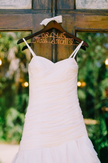 romantic-culture-embracing-wedding