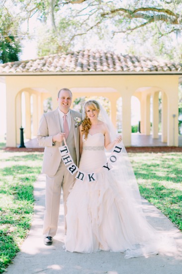 romantic-culture-embracing-wedding