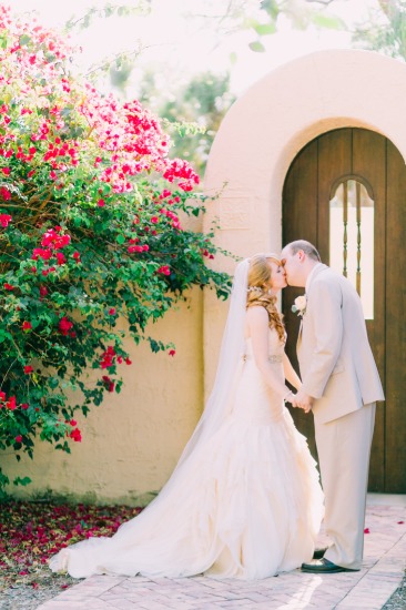 romantic-culture-embracing-wedding