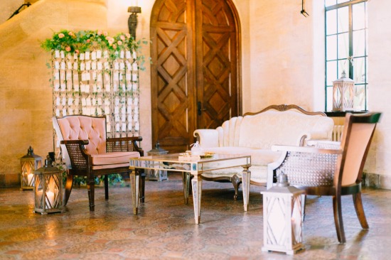 romantic-culture-embracing-wedding