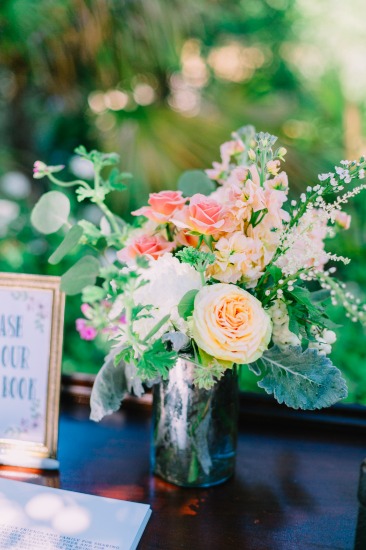 romantic-culture-embracing-wedding