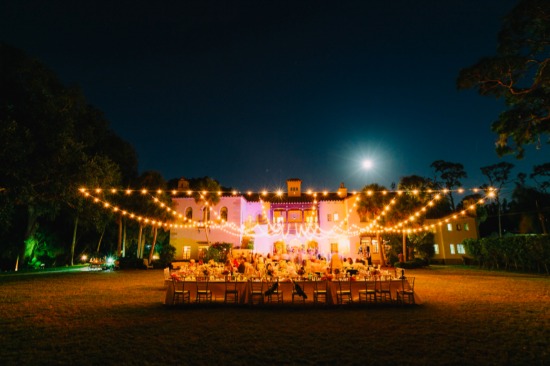 romantic-culture-embracing-wedding