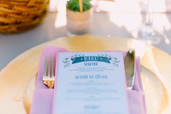 romantic-culture-embracing-wedding