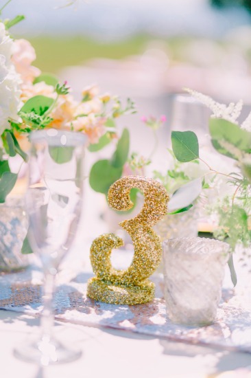 romantic-culture-embracing-wedding