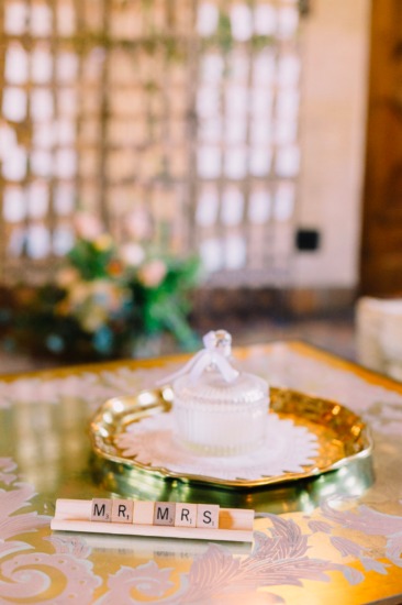 romantic-culture-embracing-wedding