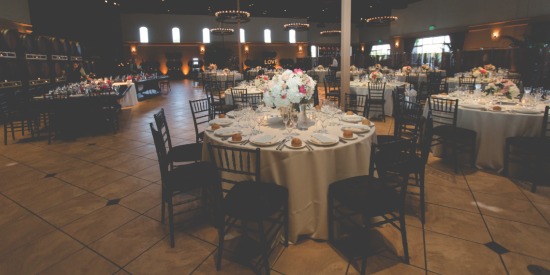 rustic-spring-wedding