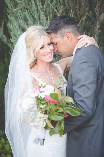 rustic-spring-wedding