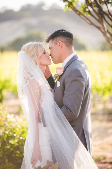 rustic-spring-wedding