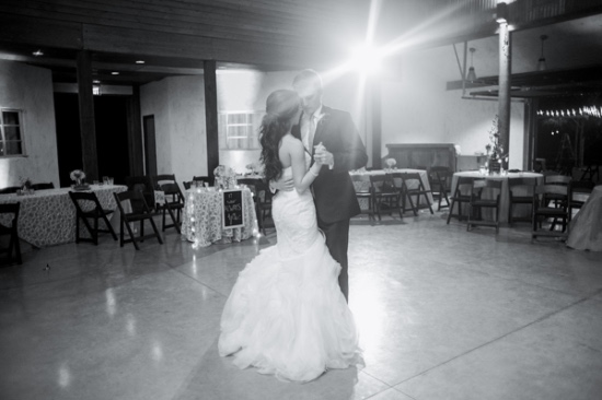 texas-glam-barn-wedding