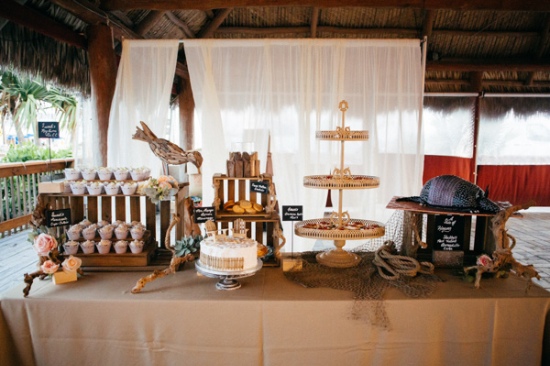 bohemian-wedding-on-the-beach