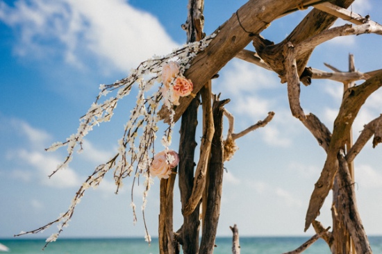 bohemian-wedding-on-the-beach