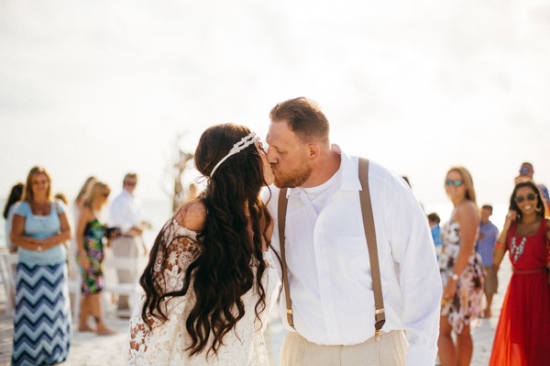 bohemian-wedding-on-the-beach