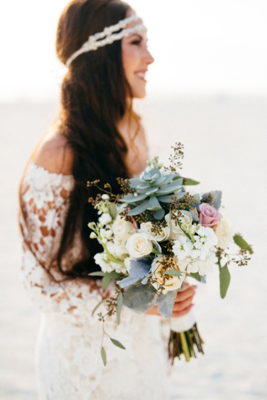 bohemian-wedding-on-the-beach