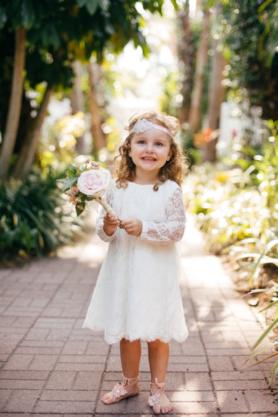 bohemian-wedding-on-the-beach