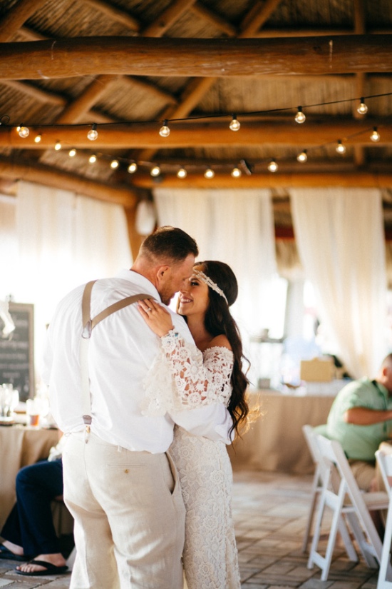 bohemian-wedding-on-the-beach