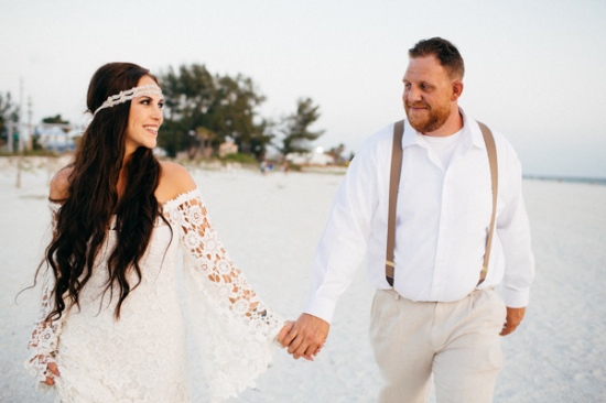 bohemian-wedding-on-the-beach